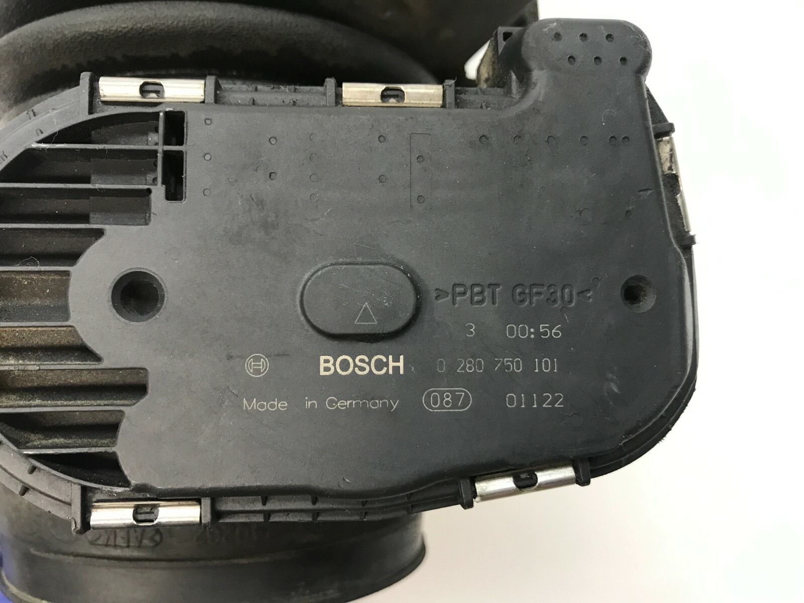 FERRARI 458 ITALIA THROTTLE BODY VALVE ASSEMBLY OEM 179912 240262