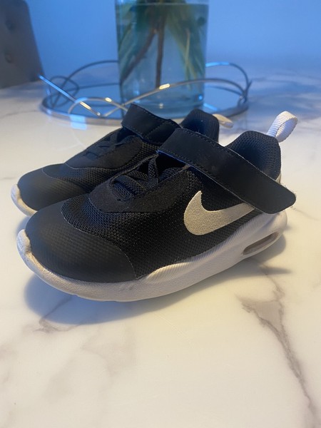 nike trainers size 7.5