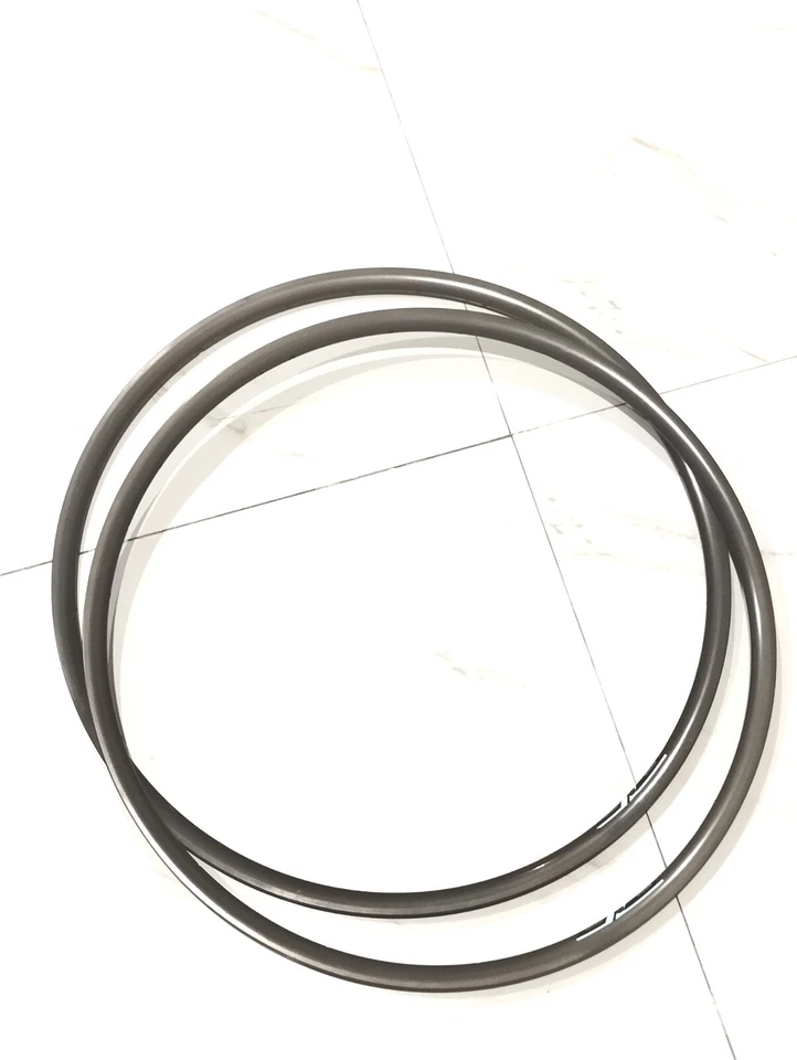 Par de llantas de cubierta de perfil LoPro Wolber TX / neumáticos de alambre 584 (650B) 28H Foto 2 de 4