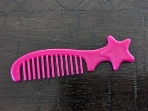  Rainbow Brite Tickled Pink Dress up Doll Comb 