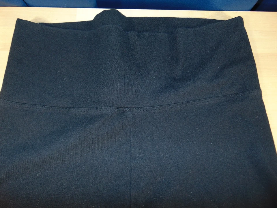 Черные женские леггинсы Victoria's Secret с высокой посадкой средний размер в очень хорошем состоянии - Изображение 2 из 4