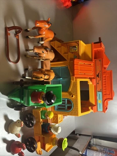 Vtg Fisher Price 1982 Western Town With Some Accessories
