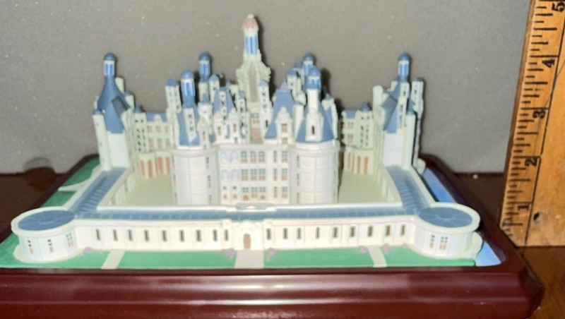Lenox Great Castles of the World Chambord Porcelain Figurine Handcrafted 1994