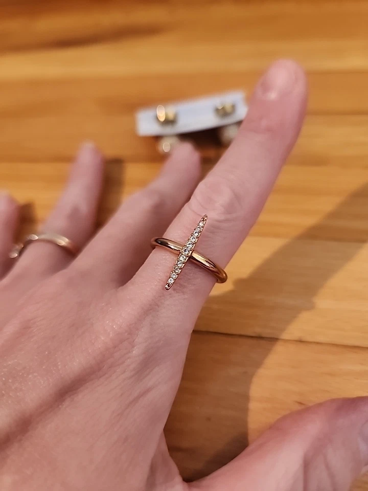 MICHAEL KORS Signature Gold Tone Crystals Stud Earrings And RING SIZE 7 - Image 4 of 4