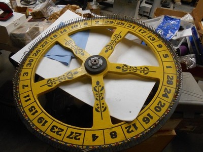 VINTAGE 1930s-1940s CARNIVAL GAME of CHANCE WHEEL
