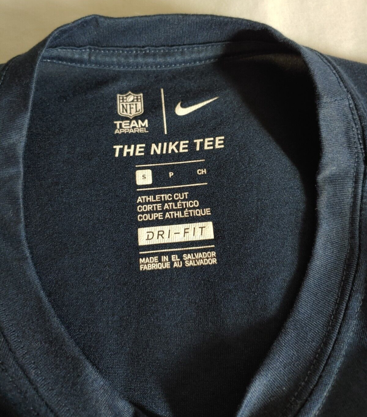 Nike Dallas Cowboys NFL Men's Shirt Legend Icon Dri-Fit Performance Small Used thumbnail 12