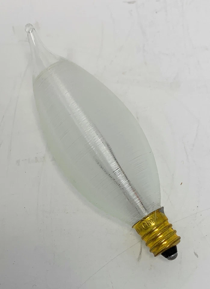 25 Watt HALCO SPUN GLOW AMBER FLAME LIGHT BULB C11 Candelabra Base - Image 2 of 2