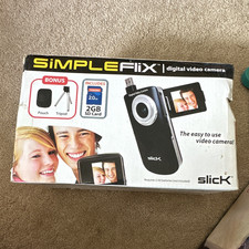 Slick SimpleFlix VC100CB-2BX Pocket Cam Black 2" LCD 2GB SD Tripod Pouch