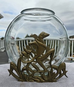 Lovely Top Hat Frog Fishbowl Holder  4x6 bottom plate 2gal Bowl Stand Gold Tone.