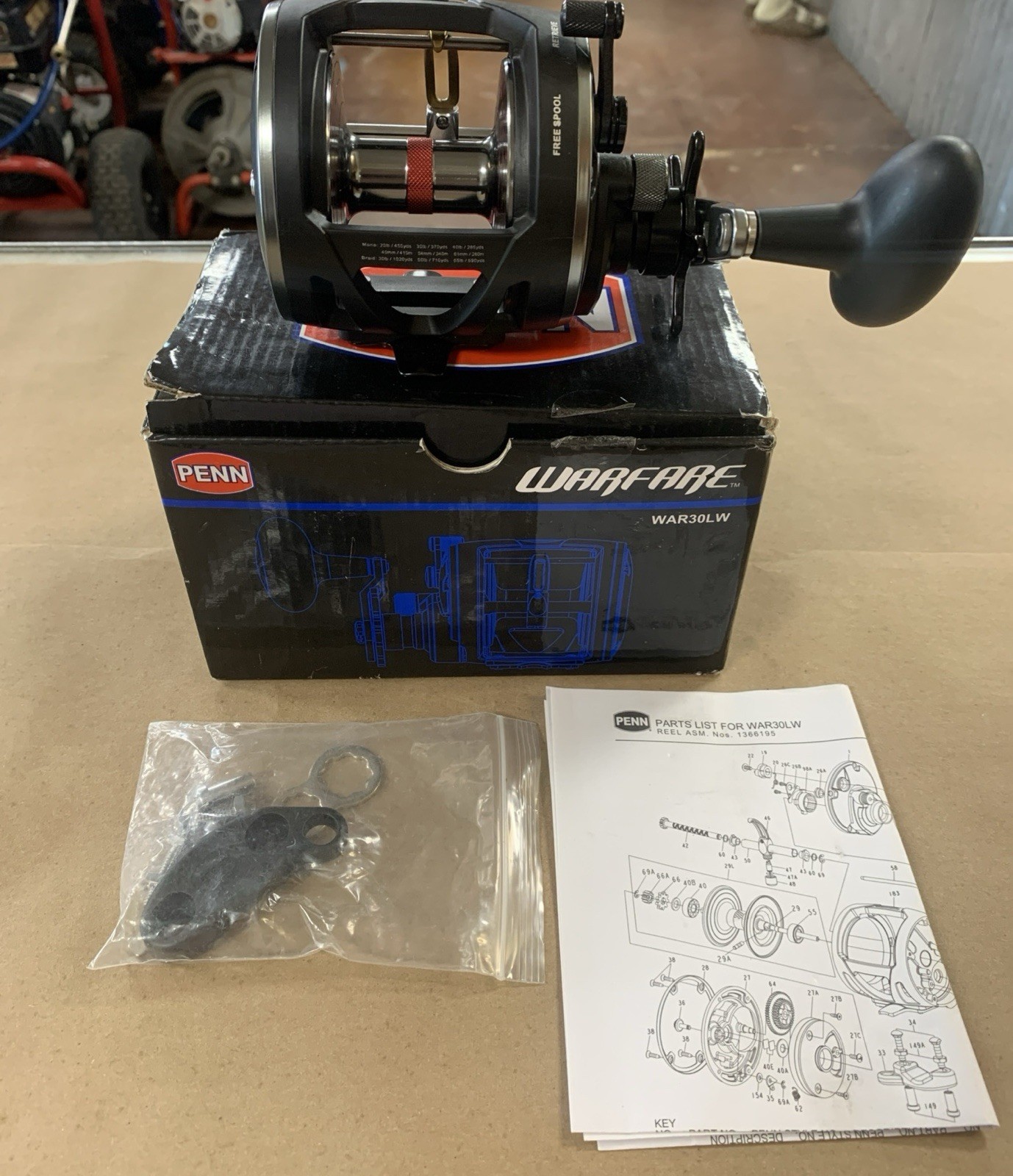 PENN Warfare Level Wind Conventional Fishing Reel WAR30LW Bl