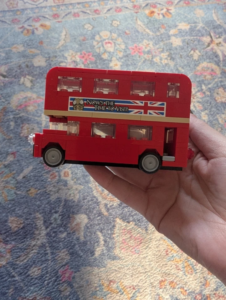 LEGO Creator 40220 London Bus, photo 1 of 4
