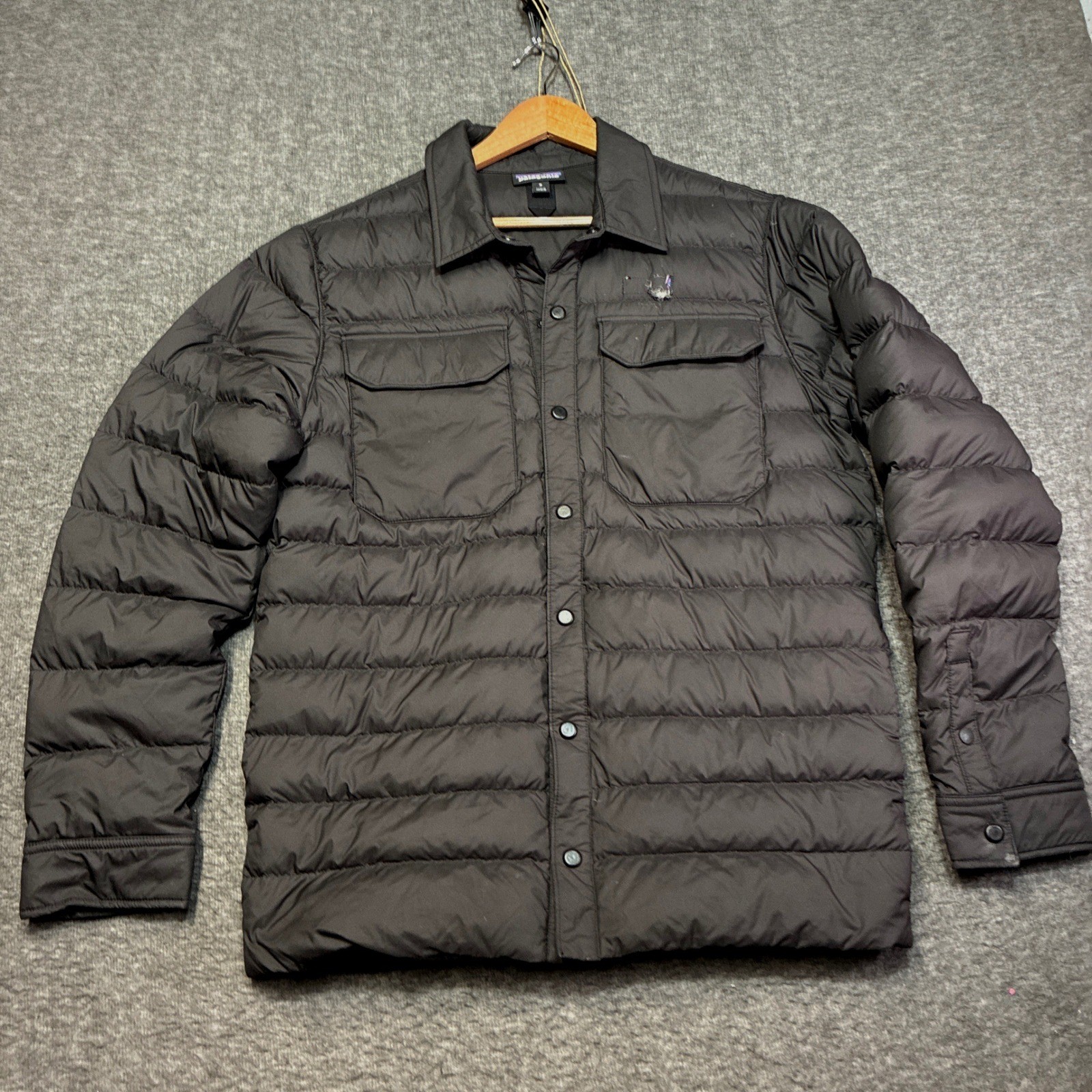 Patagonia Silent Down Shirt Jacket Mens Medium Black 27925 FA19 Distressed