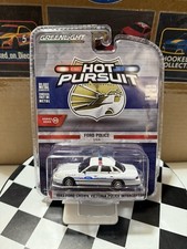 Hot Pursuit Ford Police 1993 Ford Crown Victoria CVPI 1/64 Diecast