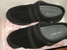 NIB Easy Spirit EQUINOX Women's Size 6M Clog  BLACK SWADE Mule Slip OnS (IN BOX)