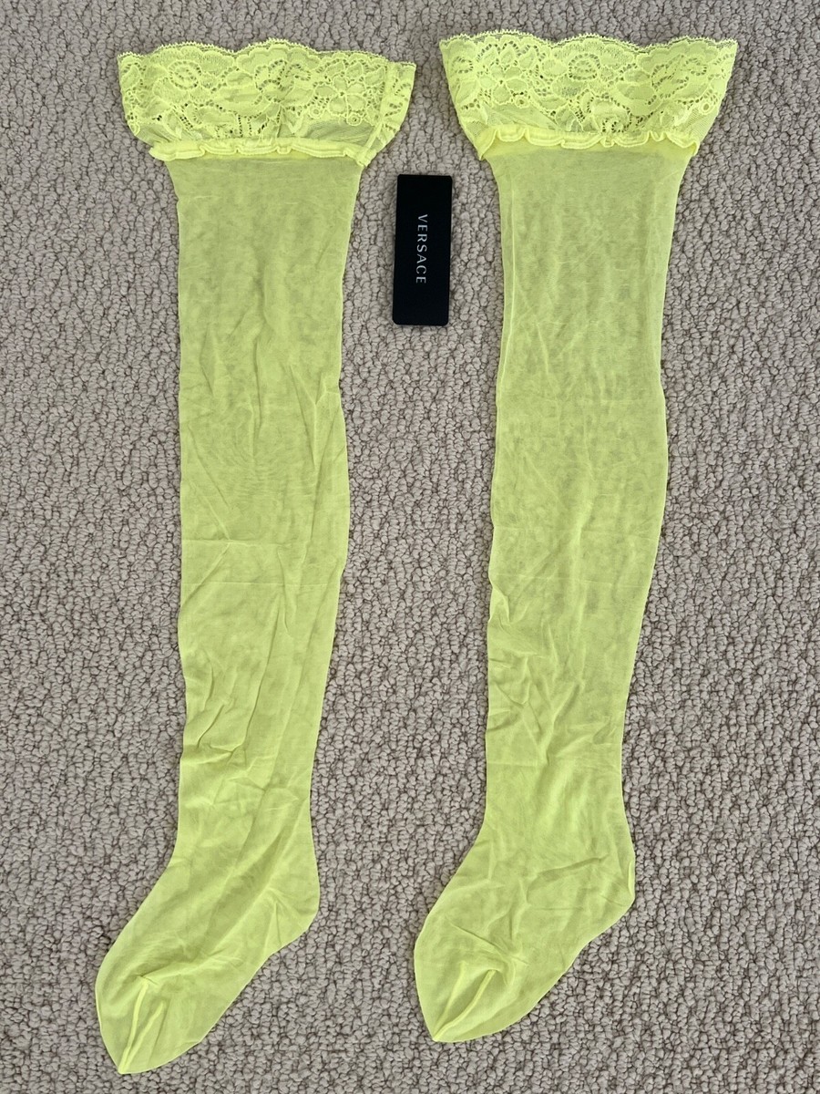 VERSACE ロコエンヘリッシュトセタ 77GAIL01 CF02L899 NWT Versace Runway Yellow Lace Thigh High Stretch Sheer