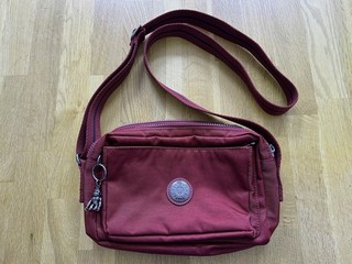 Kleine Kipling Umhängetasche Tasche Crossbody Weinrot Damen Polyester wie neu