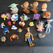 Lot Of 23 Toy Figurines