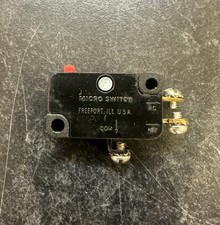 Honeywell V3-1 SPDT Standard Plunger Micro Switch 15.1A 1/2HP 250VAC