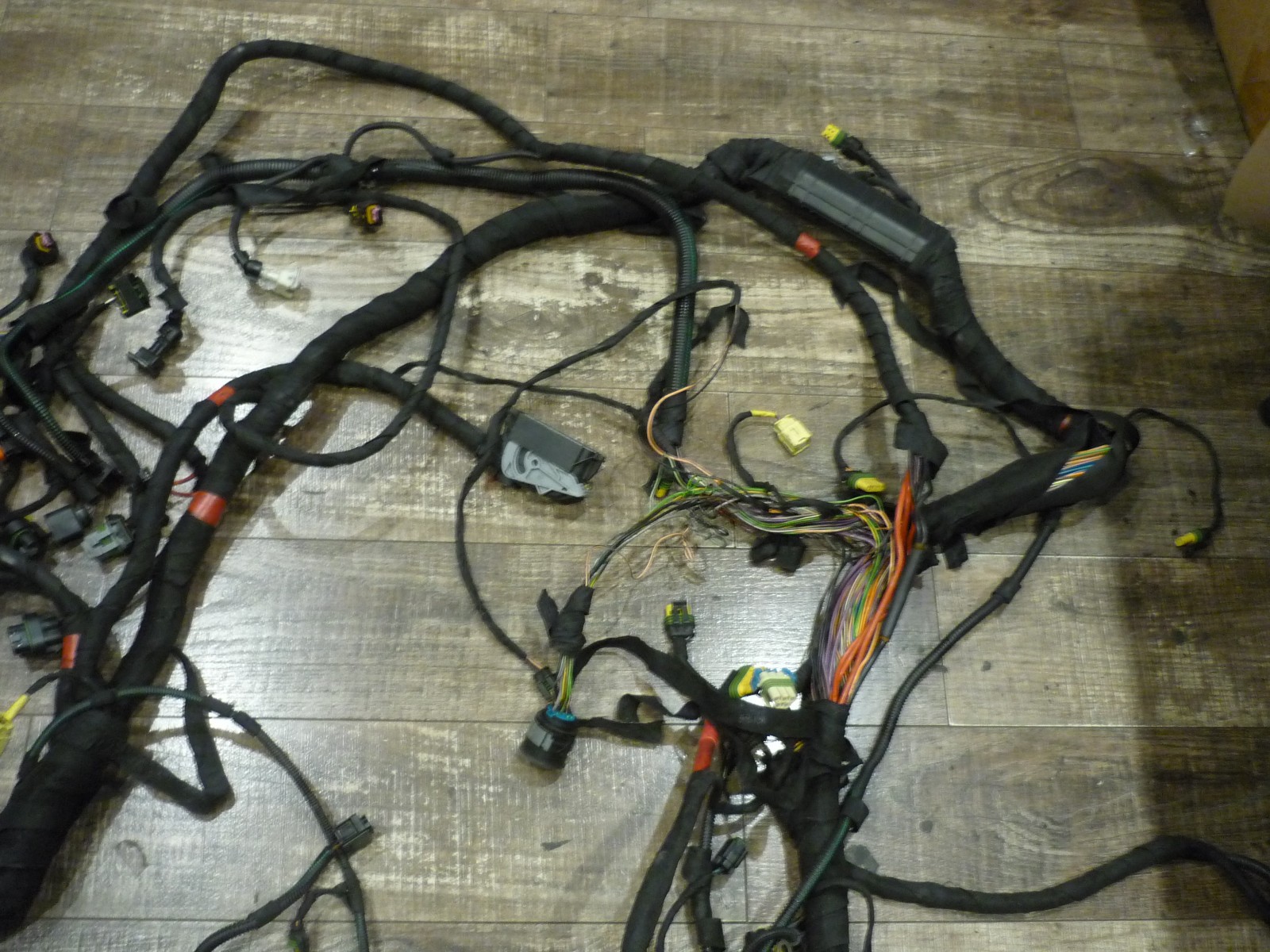 Maserati GranTurismo -  Engine Compartment Cables Wiring Harness - P/N 255344