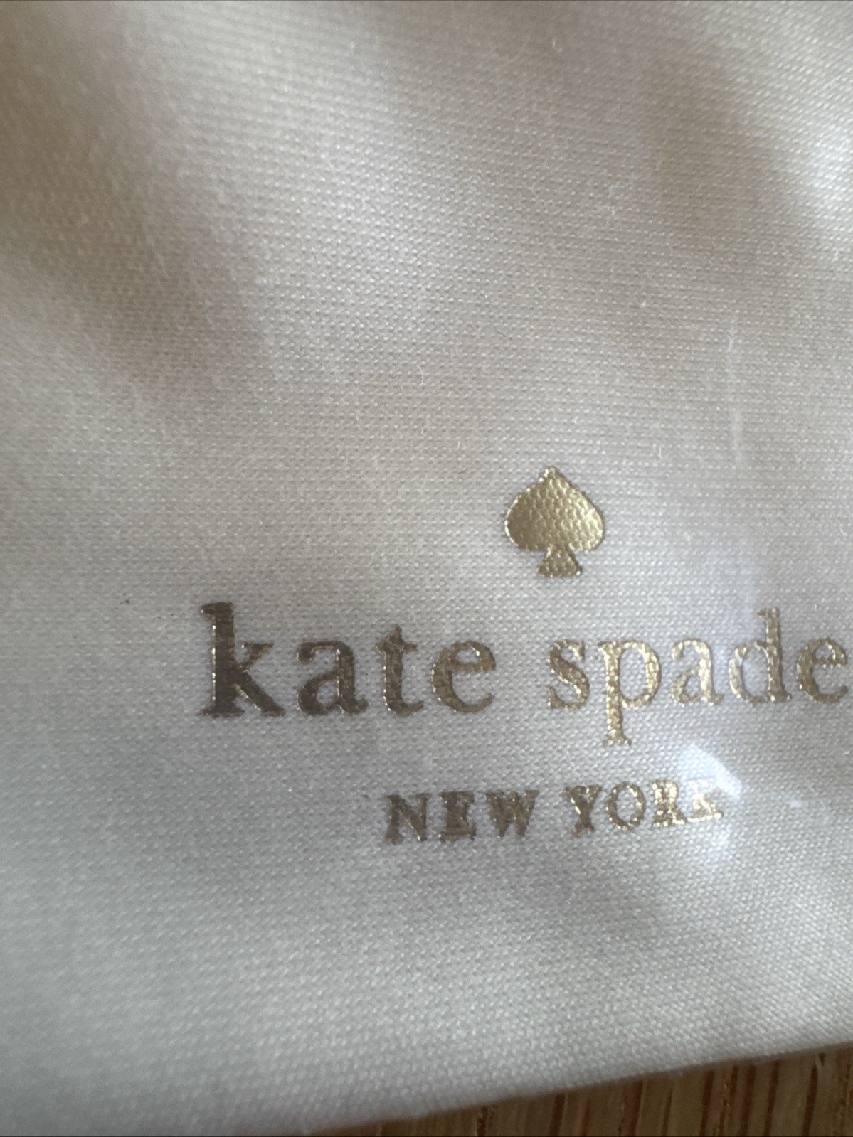 New in Package Kate Spade NY Eyeglass Glasses Sunglasses Cleaner Cloth Sealed thumbnail 3