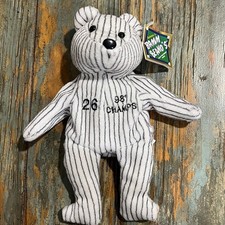     NWT Vintage 1998 N.Y. Yankees 26 Hernandez MLB Plush Beanie Bear Collectible