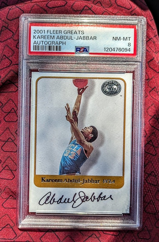 2001 Fleer Kareem Abdul-Jabbar UCLA On-Card Autograph Lakers Bucks PSA 8