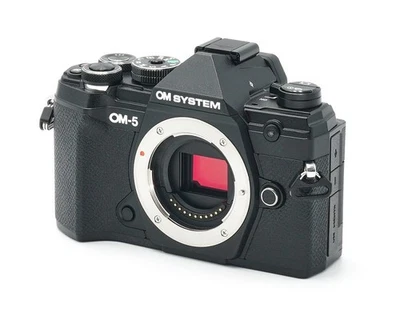 OM SYSTEM OM-5 Gehäuse schwarz wie neu #X41506*