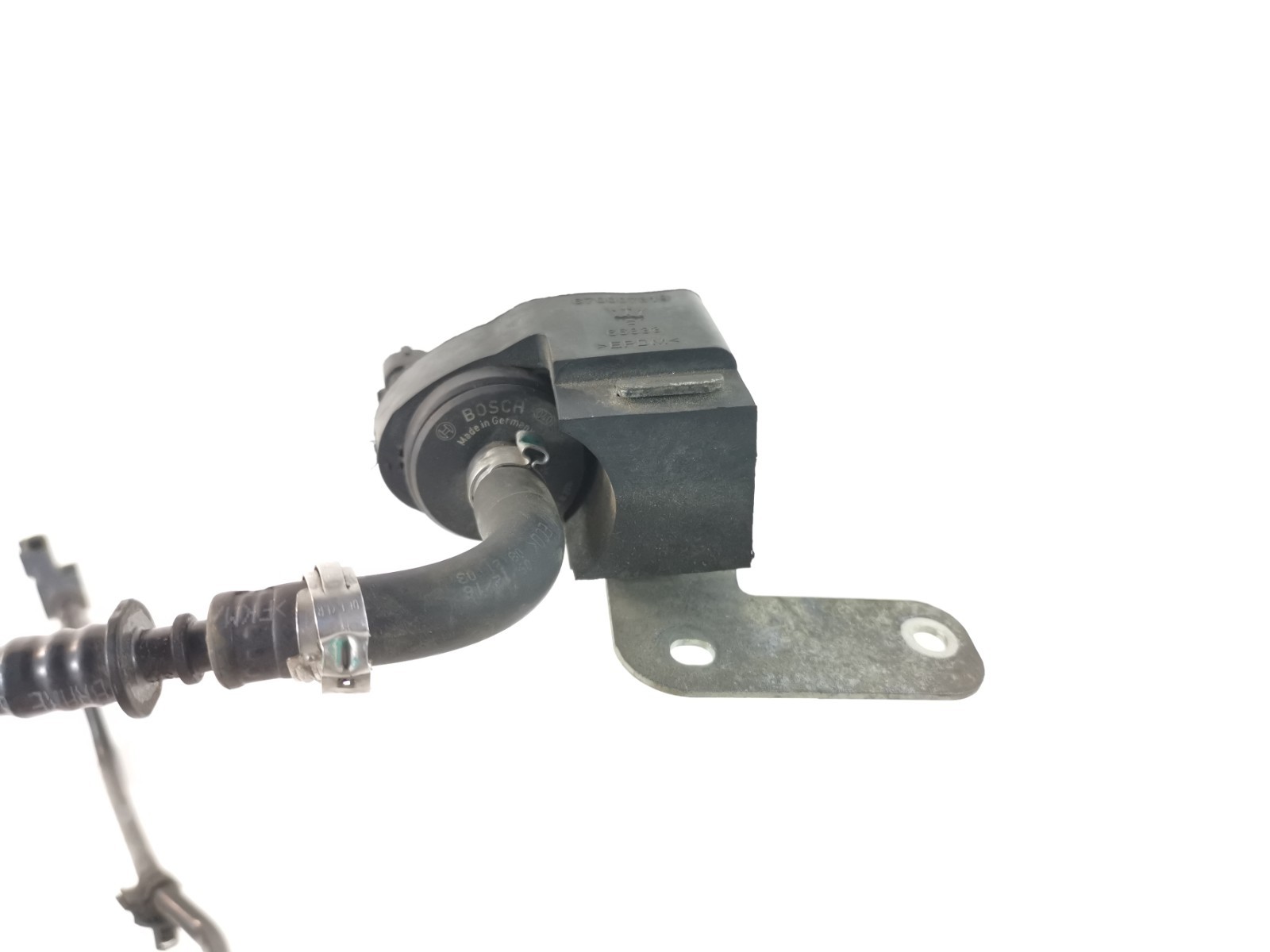 Maserati Ghibli S 3.0 Q4 2014 Window Washer Salenoid Valve With Tube Pipe OEM