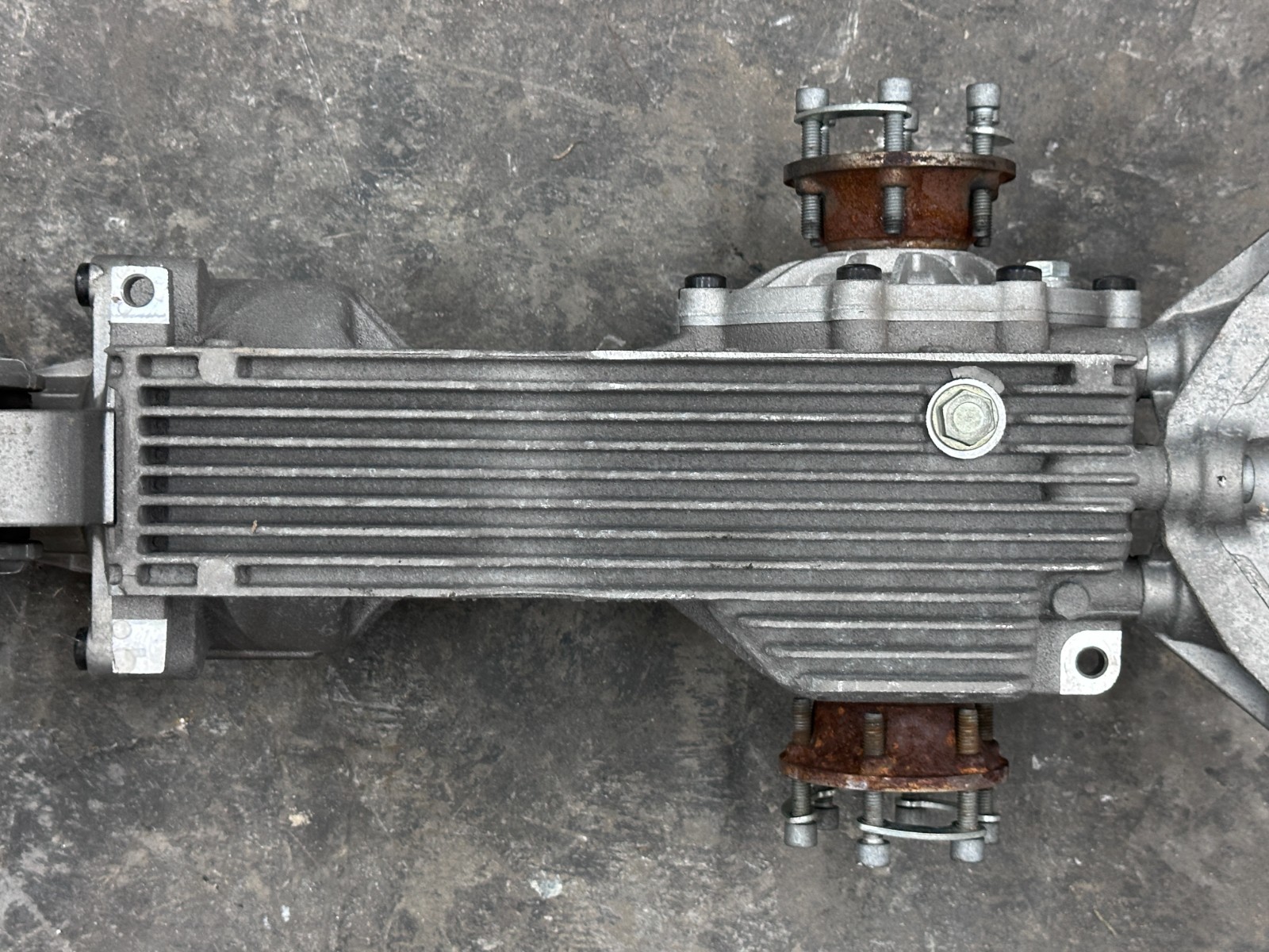2014 AUDI R8 LAMBORGHINI GALLARDO FRONT DIFFERENTIAL OEM 0AZ409149