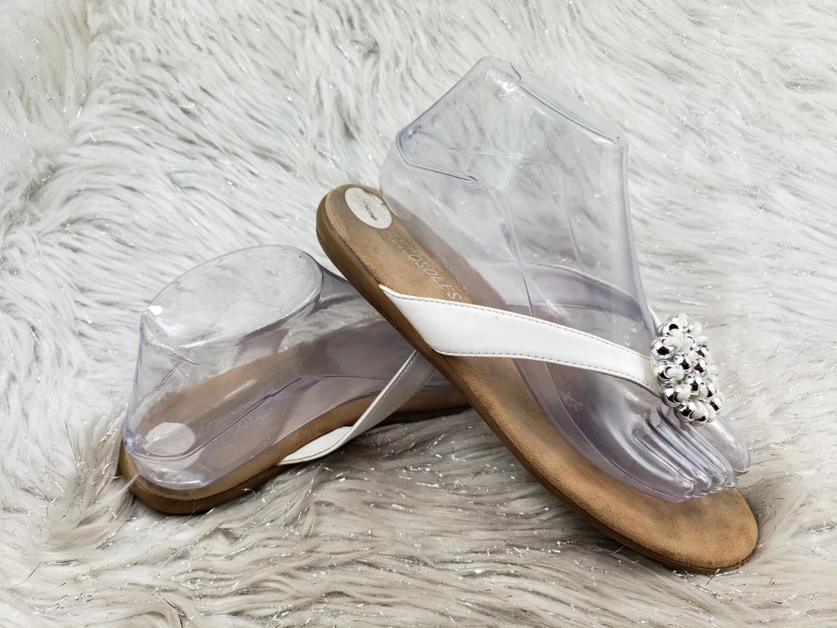 AEROSOLES White Slide On Thong Sandals Size 7