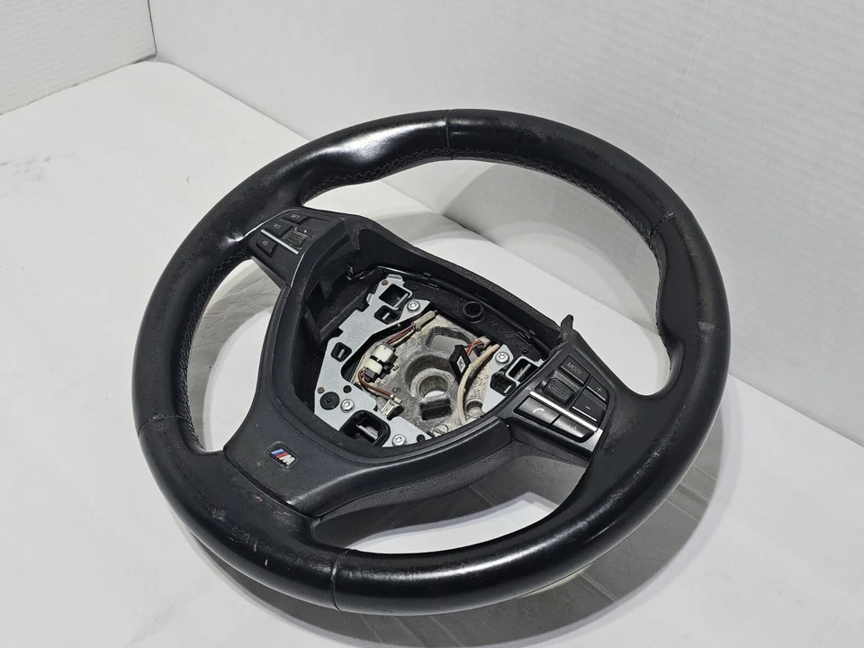 Volante deportivo BMW F10 F07 528i 535i 550i 650i 640 750i 2010-2015 Foto 3 de 4