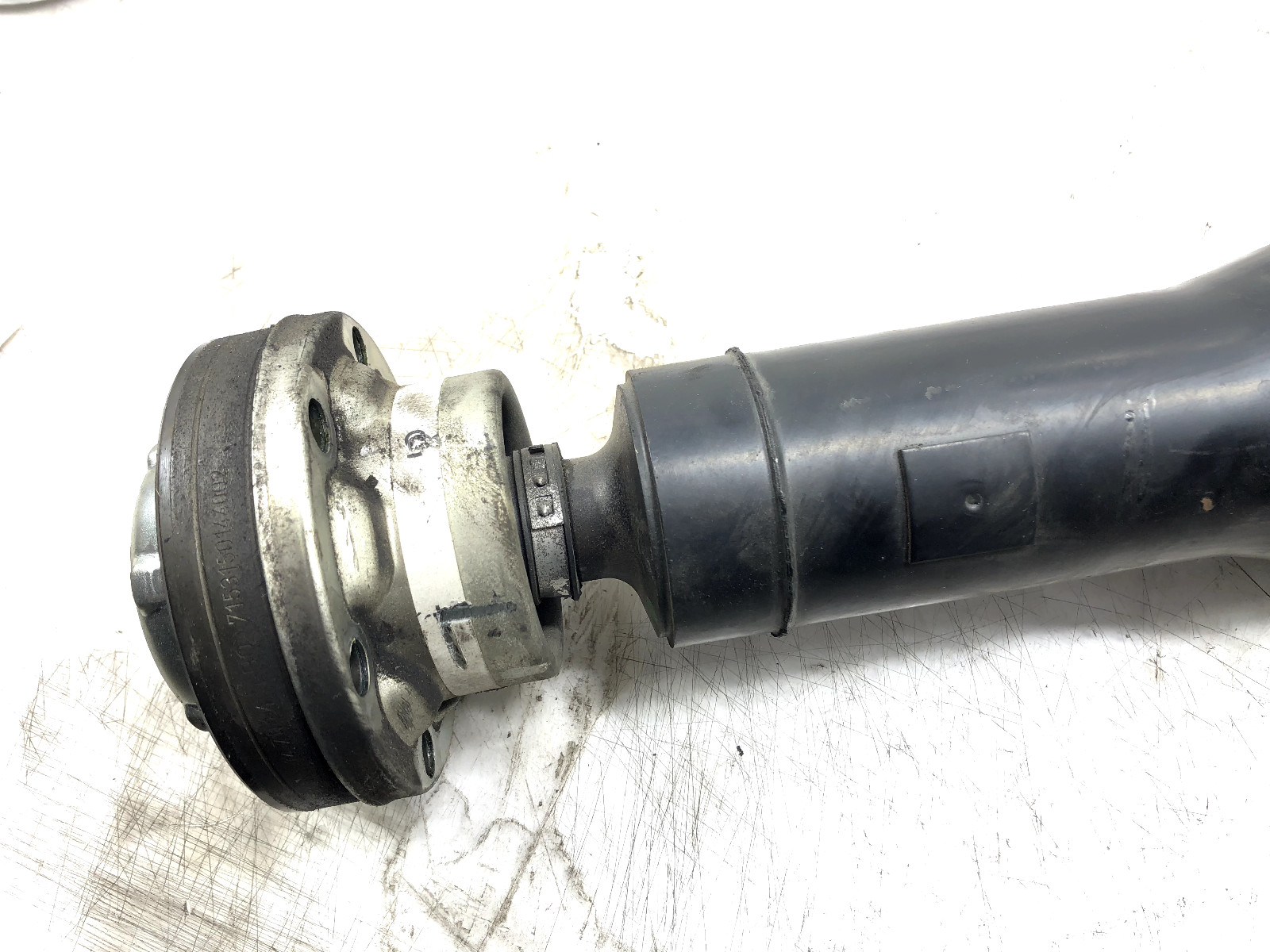 2014-2017 MASERATI QUATTROPORTE AWD REAR PROPELLER DRIVESHAFT OEM.