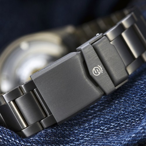 Orologio Uomo Steinhart Ocean One Titanio 500 GMT Ceramica Automatico 103-0662 Batman - Foto 4 di 10