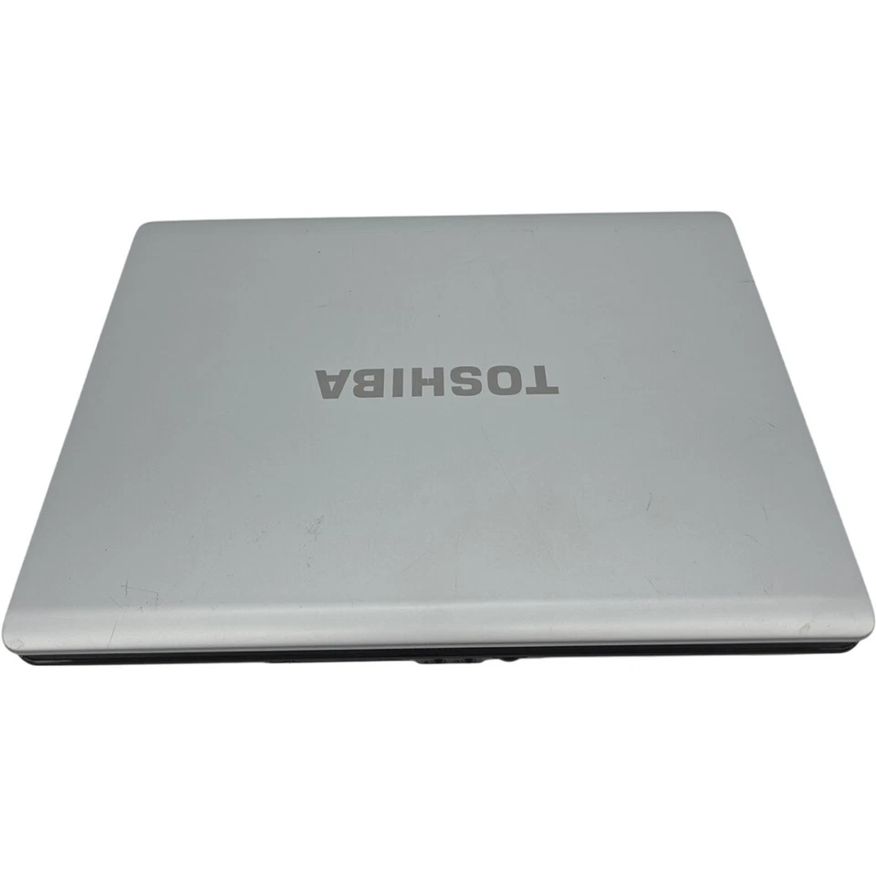 Toshiba Satellite L305-S5919 Laptop 15.4" Intel Celeron 585 2GB RAM 160GB HDD - Image 2 of 4