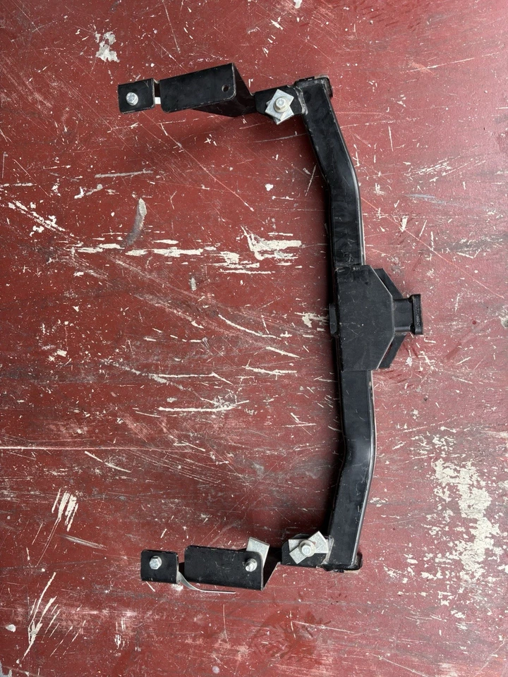 Remolque enganche Draw-Tite de una camioneta Ford Escort 1994 Foto 4 de 4