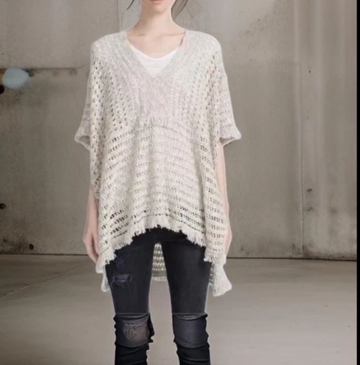 Poncho con flecos blanco y Warren tejido abierto tejido talla M/L Foto 2 de 4
