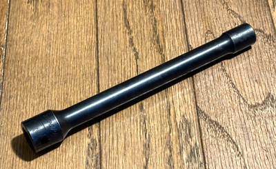   Snap On Tools 1/2  SAE IMPACT Socket 12-PT Head Bolt 8  XL Long Drive line