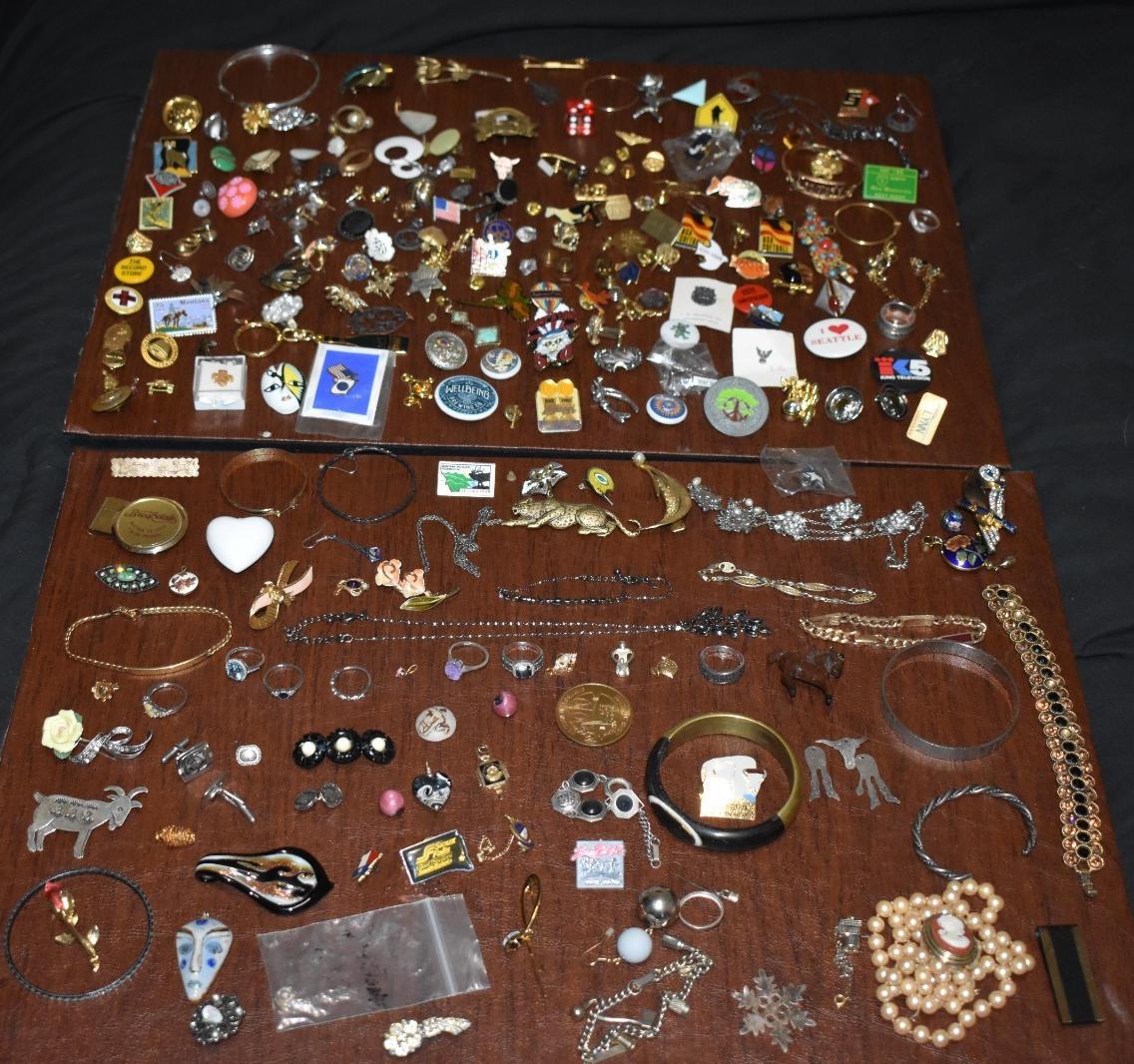 HUGE VINTAGE LOT OF LAPEL PINS, RINGS, PENDANTS, SILVER, .925, DIAMOND, RARE (B)