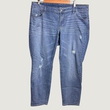Old Navy Womens Sz 18W Boyfriend Mid Rise Distressed Light Wash Denim Jeans Blue