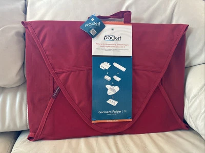 Eagle Creek Pack It Medium Red Garment Folder 16” New in Packaging