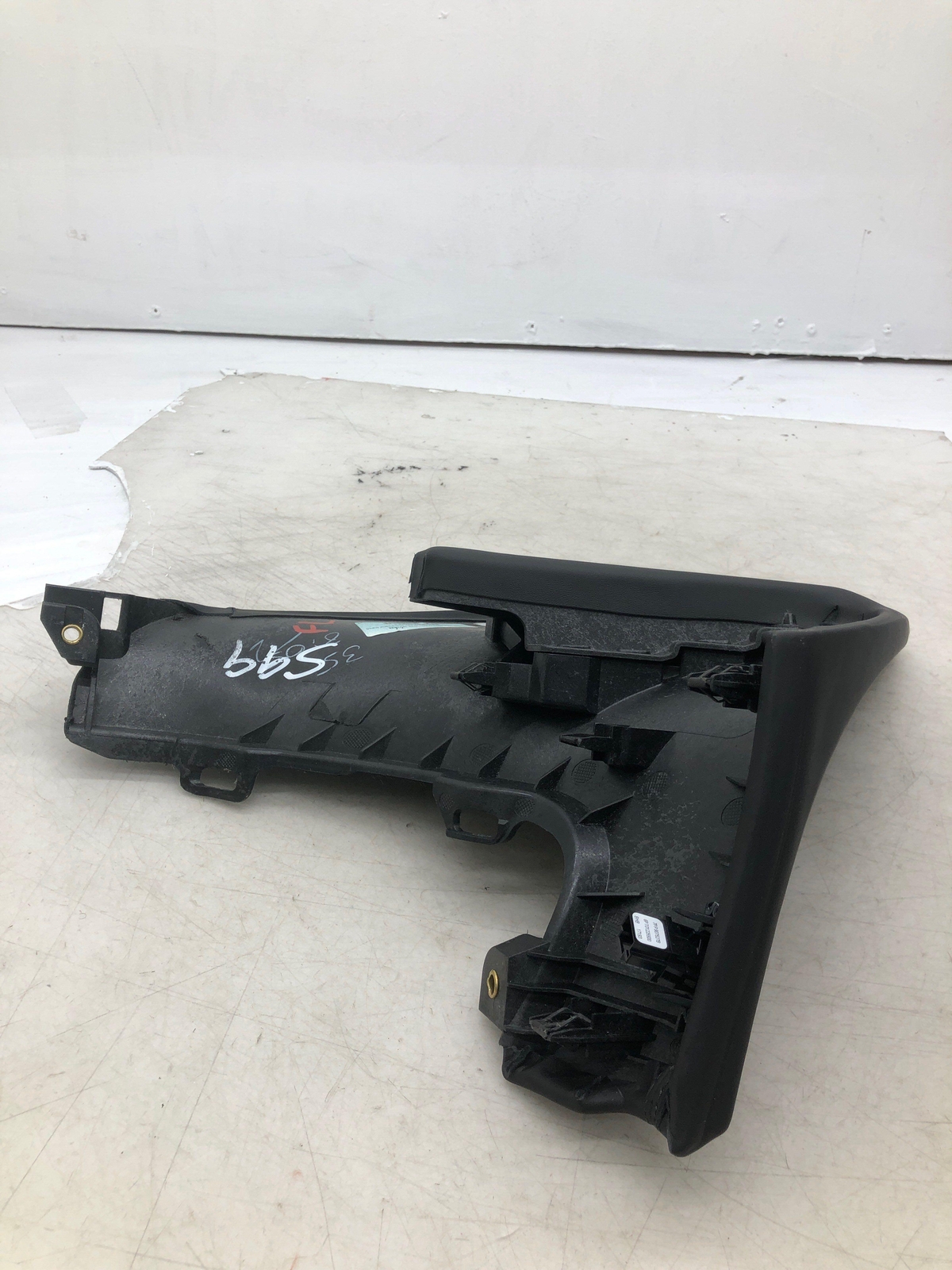 2016-2020 BENTLEY BENTAYGA LOWER LEFT DASH CONSOLE SIFE COVER W/TEMP SENSOR