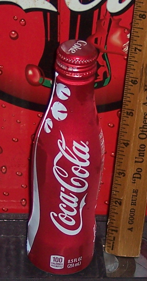 2015 COCA COLA SHARE A COKE WITH MRS CLAUS 8.5 OZ ALUMINUM BOTTLE