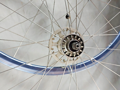 Roues vélo de route Mavic Aksium 700 à disque Centerlock pour Shimano Roues vélo de route Mavic Aksium 700 à disque Centerlock pour Shimano