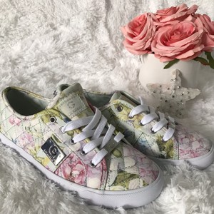 guess floral sneakers