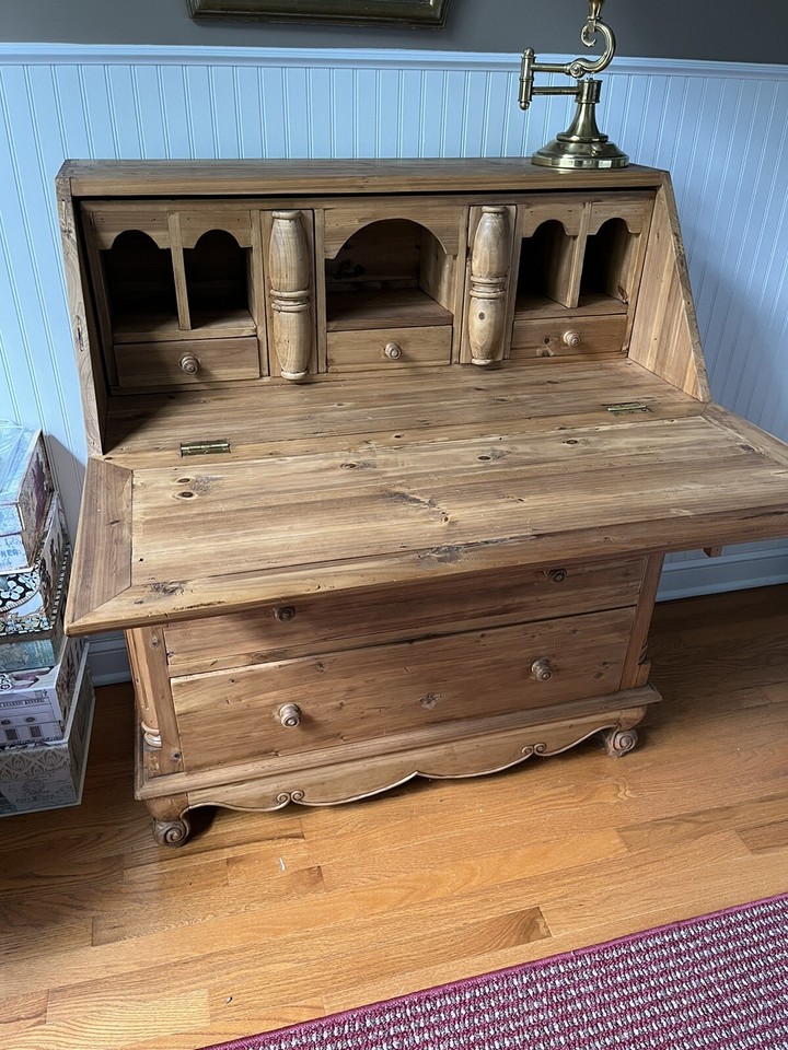 Keen Furniture Old English Pine Desk (Reproduction) Hand Construction