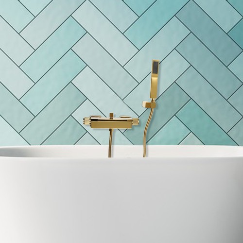 Rubinetto vasca da bagno oro cascata rubinetto set con brace a mano - Foto 16 di 17