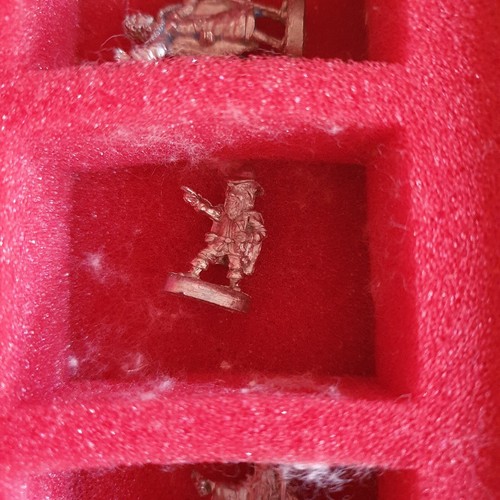 TSR AD&D 12 Metal Miniatures - Boxed - Magic Users & Illusionists - Complete - Picture 12 of 14