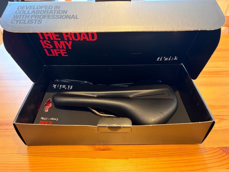 Fizik Antares R3 Open Saddle (Size L - 153mm) - Kium Rails