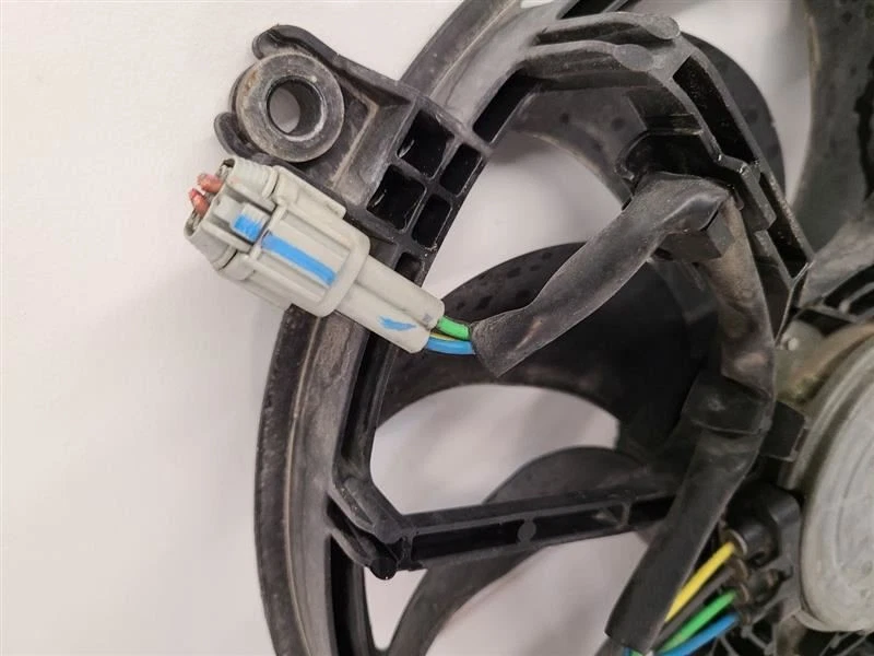 Nissan Altima 2016-18 ventilador radiador motor ventilador conjunto sedán 4 cilindros Foto 3 de 4