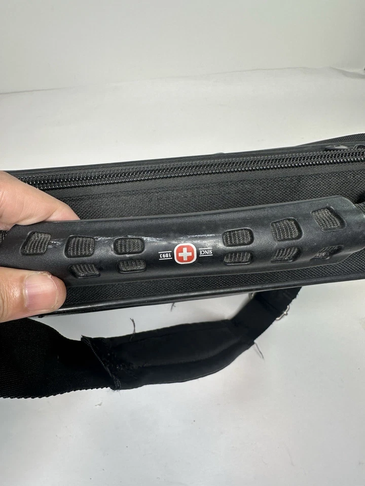 Estuche para computadora portátil Wenger Swiss Bolso de hombro Messenger Maletín de mano Foto 4 de 4